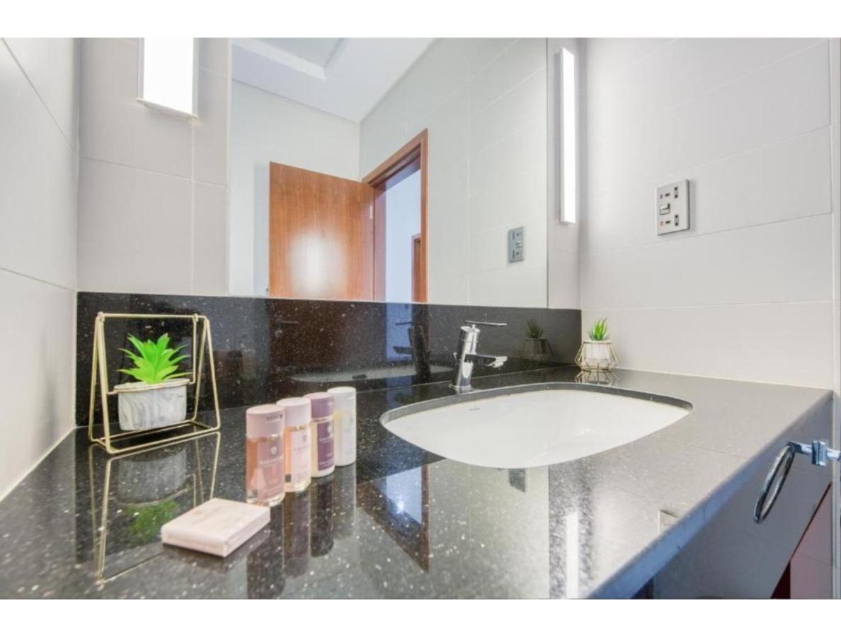 The Penthouse Near Burj Khalifa And Dubai Mall Eksteriør bilde